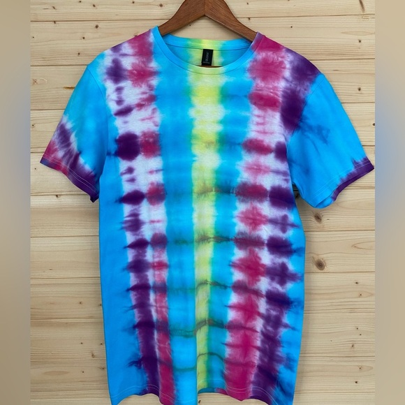 GILDAN Soft Style | Tie Dye T-Shirt | Color: Multi | Size: Variety M | L | - Picture 1 of 8